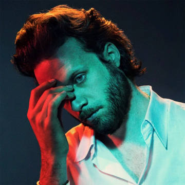 Father John Misty – She Cleans Up